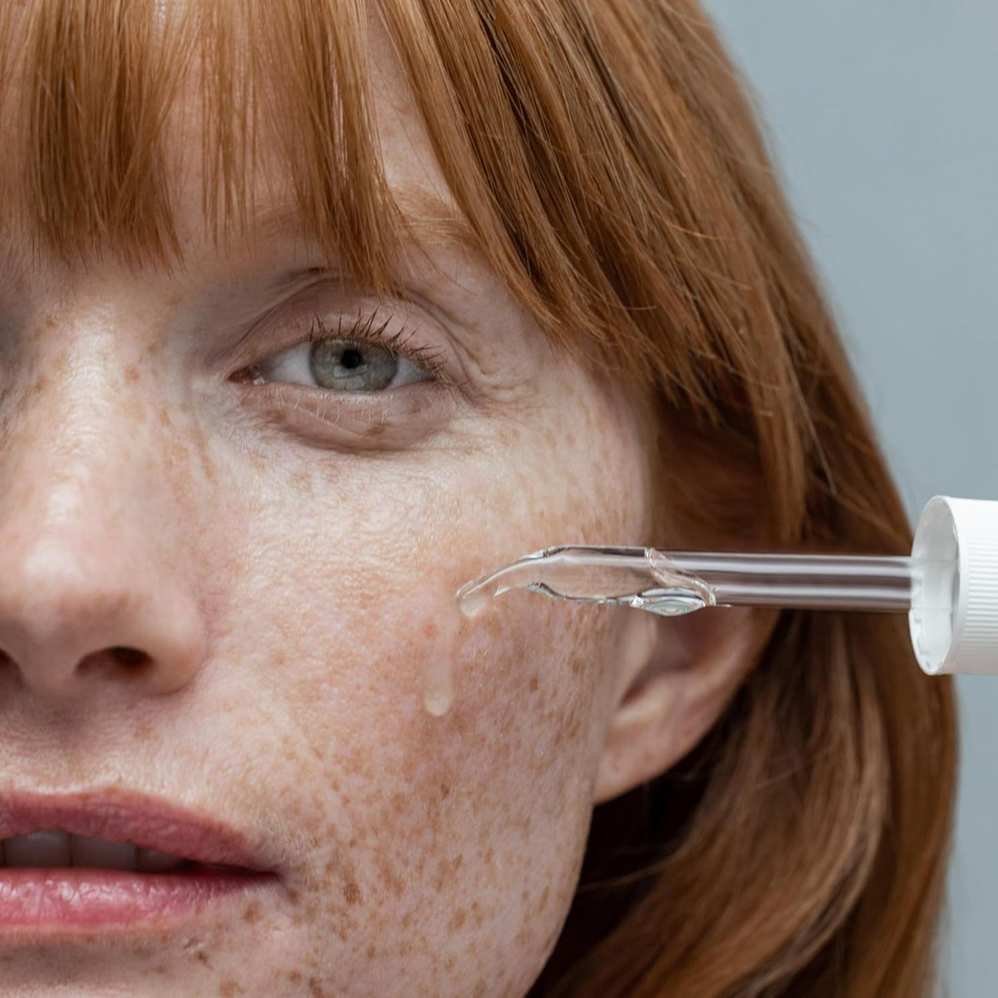 Target fine lines & dullness with Obagi’s gentle yet effective Vitamin C Serum.