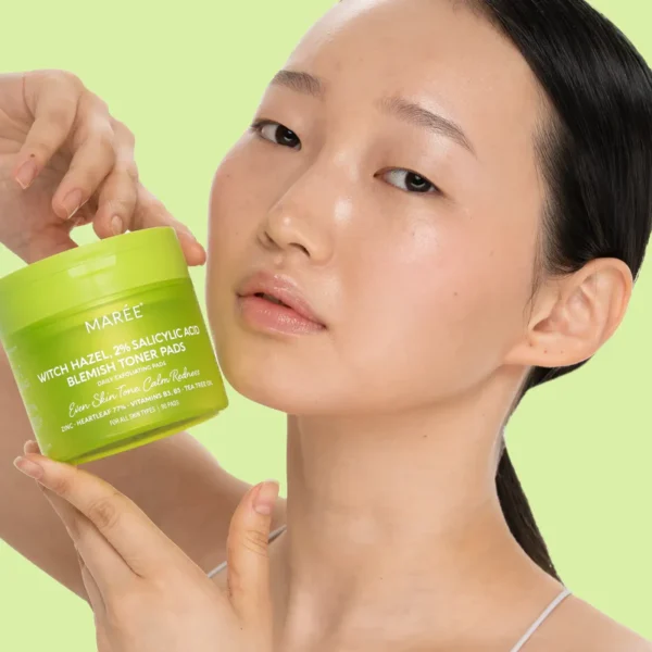 Biodegradable clearing pads with witch hazel and aloe for fresh skin